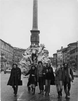 Dropping Out Into Music: The Audience as&nbsp;Orchestra